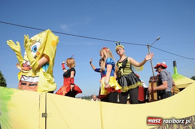 Zdjęcie w galerii na portalu naszraciborz.pl: Dożynki Gminy Krzyżanowice - gigantyczny korowód w Bolesławiu wiadomości z regionu