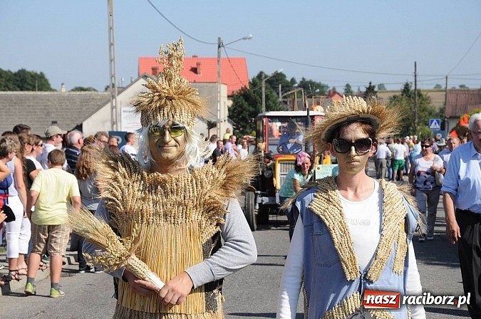 Zdjęcie w galerii na portalu naszraciborz.pl: Dożynki Gminy Krzyżanowice - gigantyczny korowód w Bolesławiu wiadomości z regionu