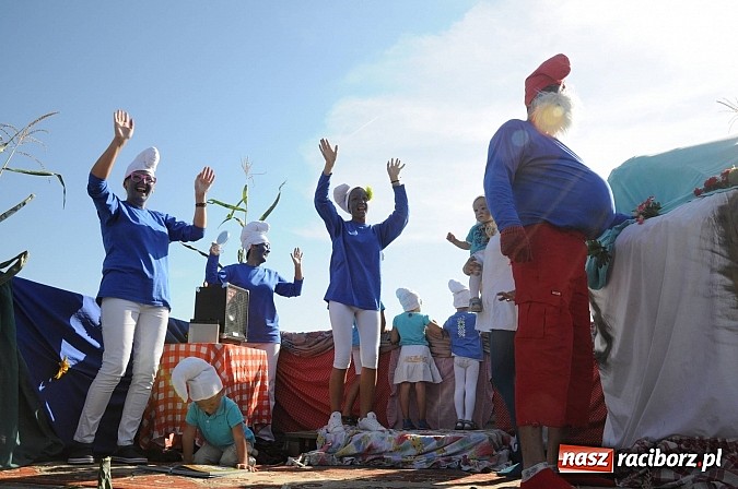 Zdjęcie w galerii na portalu naszraciborz.pl: Dożynki Gminy Krzyżanowice - gigantyczny korowód w Bolesławiu wiadomości z regionu