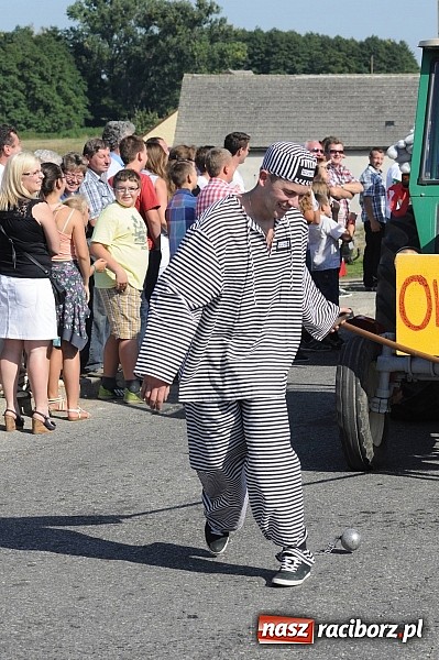 Zdjęcie w galerii na portalu naszraciborz.pl: Dożynki Gminy Krzyżanowice - gigantyczny korowód w Bolesławiu wiadomości z regionu