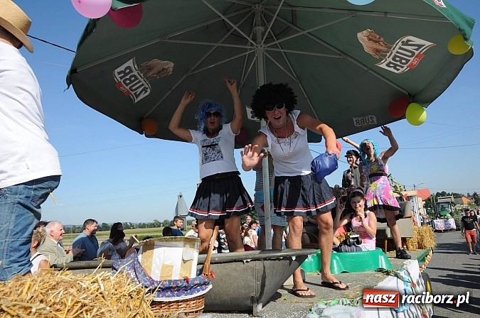 Zdjęcie w galerii na portalu naszraciborz.pl: Dożynki Gminy Krzyżanowice - gigantyczny korowód w Bolesławiu wiadomości z regionu