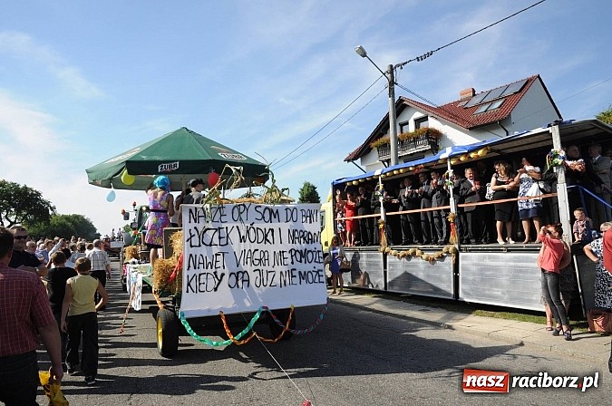 Zdjęcie w galerii na portalu naszraciborz.pl: Dożynki Gminy Krzyżanowice - gigantyczny korowód w Bolesławiu wiadomości z regionu
