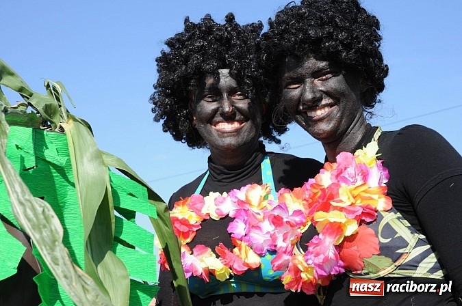 Zdjęcie w galerii na portalu naszraciborz.pl: Dożynki Gminy Krzyżanowice - gigantyczny korowód w Bolesławiu wiadomości z regionu