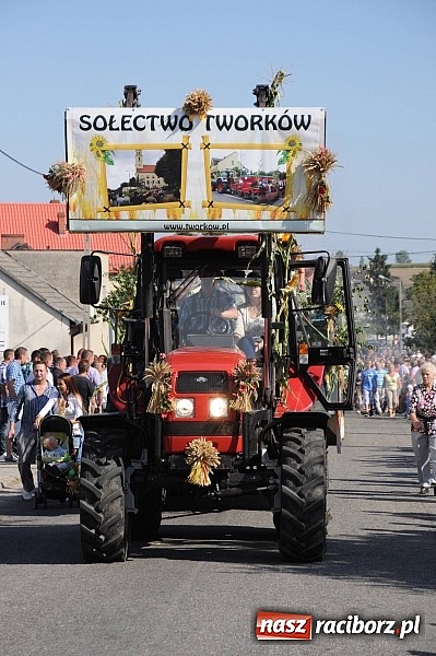 Zdjęcie w galerii na portalu naszraciborz.pl: Dożynki Gminy Krzyżanowice - gigantyczny korowód w Bolesławiu wiadomości z regionu