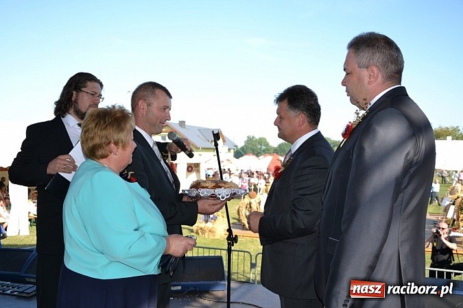 Zdjęcie w galerii na portalu naszraciborz.pl: Dożynki Gminy Krzyżanowice - gigantyczny korowód w Bolesławiu wiadomości z regionu