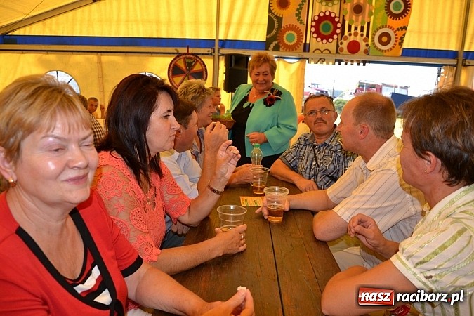 Zdjęcie w galerii na portalu naszraciborz.pl: Dożynki Gminy Krzyżanowice - gigantyczny korowód w Bolesławiu wiadomości z regionu