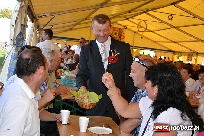 Zdjęcie w galerii na portalu naszraciborz.pl: Dożynki Gminy Krzyżanowice - gigantyczny korowód w Bolesławiu wiadomości z regionu