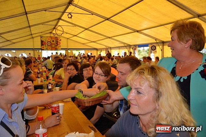 Zdjęcie w galerii na portalu naszraciborz.pl: Dożynki Gminy Krzyżanowice - gigantyczny korowód w Bolesławiu wiadomości z regionu