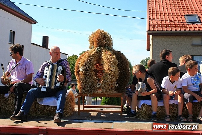Zdjęcie w galerii na portalu naszraciborz.pl: W Makowie rowerowy korowód dożynkowy wiadomości z regionu