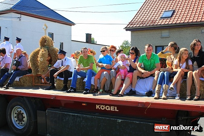 Zdjęcie w galerii na portalu naszraciborz.pl: W Makowie rowerowy korowód dożynkowy wiadomości z regionu