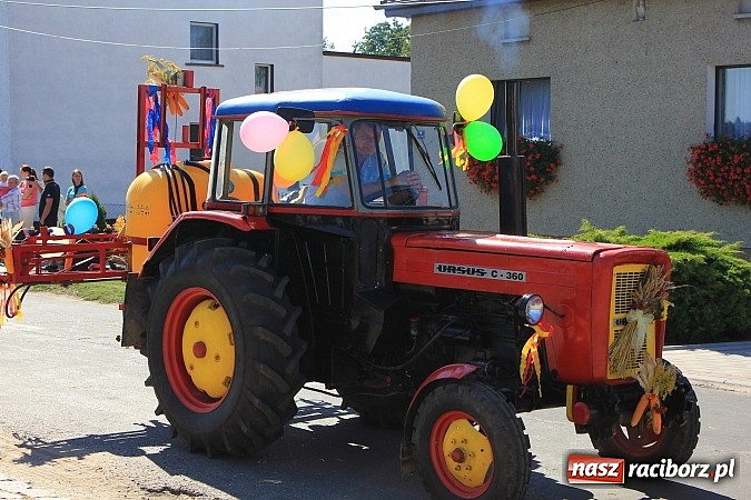 Zdjęcie w galerii na portalu naszraciborz.pl: W Makowie rowerowy korowód dożynkowy wiadomości z regionu
