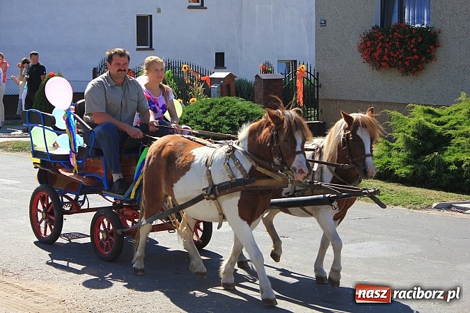 Zdjęcie w galerii na portalu naszraciborz.pl: W Makowie rowerowy korowód dożynkowy wiadomości z regionu