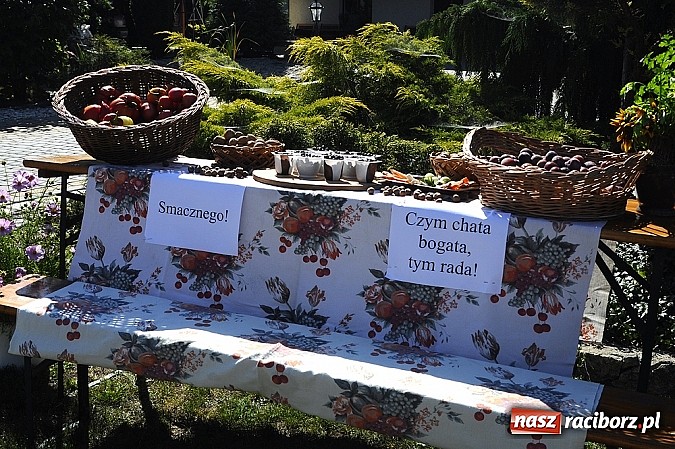 Zdjęcie w galerii na portalu naszraciborz.pl: Delegacja z Bliskiego Wschodu na dożynkach w Wojnowicach wiadomości z regionu