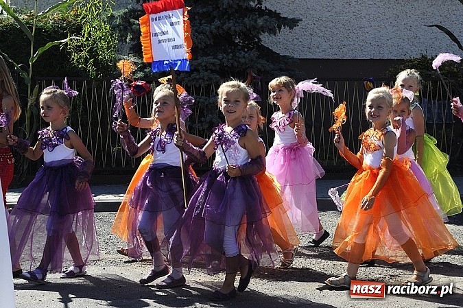 Zdjęcie w galerii na portalu naszraciborz.pl: Delegacja z Bliskiego Wschodu na dożynkach w Wojnowicach wiadomości z regionu