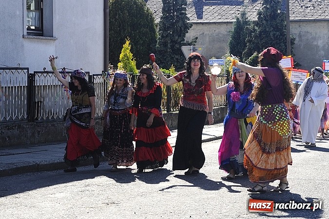 Zdjęcie w galerii na portalu naszraciborz.pl: Delegacja z Bliskiego Wschodu na dożynkach w Wojnowicach wiadomości z regionu