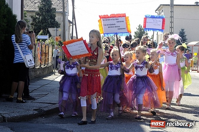 Zdjęcie w galerii na portalu naszraciborz.pl: Delegacja z Bliskiego Wschodu na dożynkach w Wojnowicach wiadomości z regionu