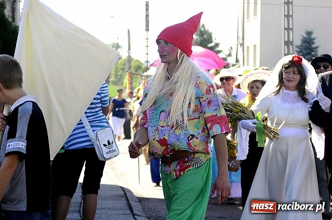 Zdjęcie w galerii na portalu naszraciborz.pl: Delegacja z Bliskiego Wschodu na dożynkach w Wojnowicach wiadomości z regionu