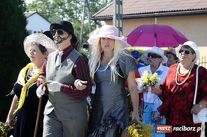 Zdjęcie w galerii na portalu naszraciborz.pl: Delegacja z Bliskiego Wschodu na dożynkach w Wojnowicach wiadomości z regionu