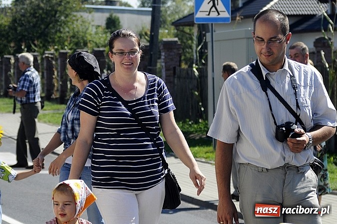 Zdjęcie w galerii na portalu naszraciborz.pl: Delegacja z Bliskiego Wschodu na dożynkach w Wojnowicach wiadomości z regionu