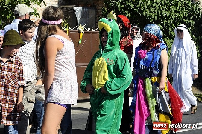 Zdjęcie w galerii na portalu naszraciborz.pl: Delegacja z Bliskiego Wschodu na dożynkach w Wojnowicach wiadomości z regionu