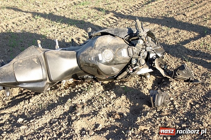 Zdjęcie w galerii na portalu naszraciborz.pl: Śmiertelny wypadek na DK 45 pod Szonowicami wiadomości z regionu