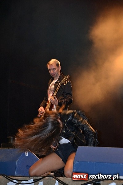 Zdjęcie w galerii na portalu naszraciborz.pl: Dożynki w Bolesławiu - kabaret i Łzy na wieczór wiadomości z regionu