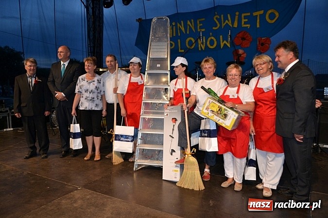 Zdjęcie w galerii na portalu naszraciborz.pl: Dożynki w Bolesławiu - kabaret i Łzy na wieczór wiadomości z regionu