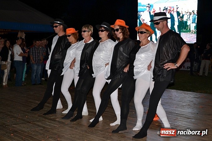Zdjęcie w galerii na portalu naszraciborz.pl: Dożynki w Bolesławiu - kabaret i Łzy na wieczór wiadomości z regionu