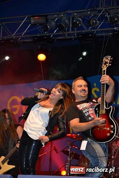 Zdjęcie w galerii na portalu naszraciborz.pl: Dożynki w Bolesławiu - kabaret i Łzy na wieczór wiadomości z regionu