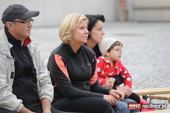 Zdjęcie w galerii na portalu naszraciborz.pl: Dobry repertuar i dobre miejsce - trzej tenorzy na Zamku Piastowskim wiadomości z regionu