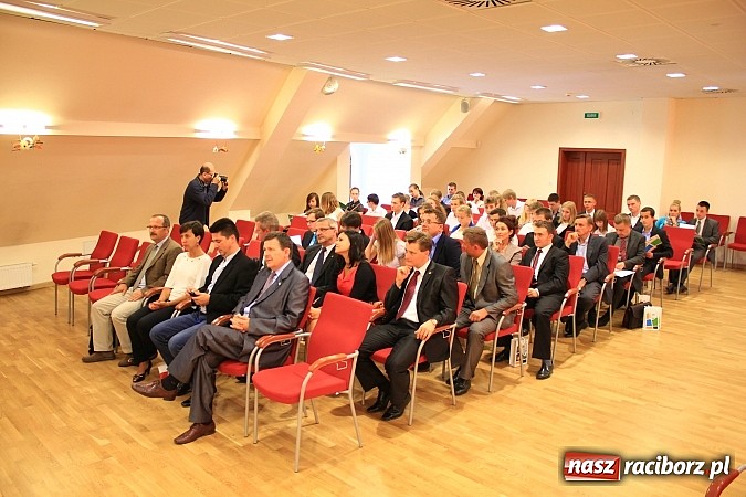 Zdjęcie w galerii na portalu naszraciborz.pl: Najzdolniejsi uczniowie zostali nagrodzeni wiadomości z regionu