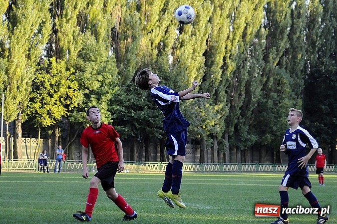 Zdjęcie w galerii na portalu naszraciborz.pl: Sensacja przy Wyszyńskiego. Kapitan zapewnił komplet Płoni wiadomości z regionu