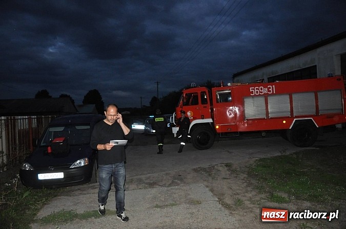 Zdjęcie w galerii na portalu naszraciborz.pl: Bomba ekologiczna w Zabełkowie! Firma z Chybia zwiozła tu setki beczek z chemikaliami wiadomości z regionu