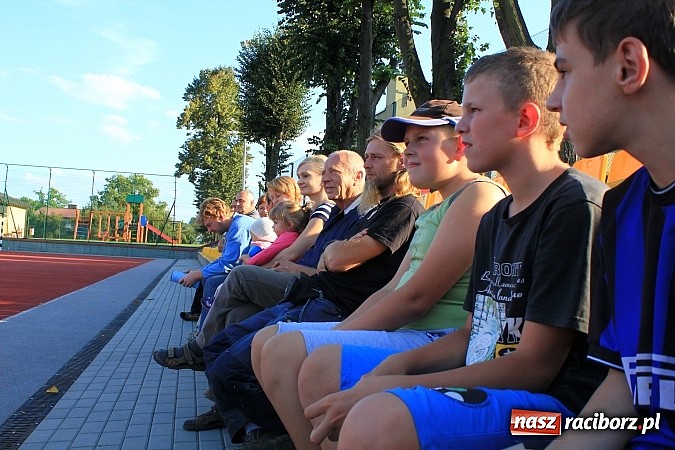 Zdjęcie w galerii na portalu naszraciborz.pl: Halo, czy mnie słyszysz? Pierwsza pomoc w Rzuchowie wiadomości z regionu
