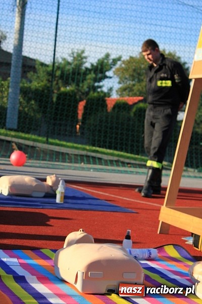 Zdjęcie w galerii na portalu naszraciborz.pl: Halo, czy mnie słyszysz? Pierwsza pomoc w Rzuchowie wiadomości z regionu