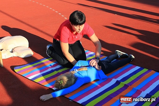 Zdjęcie w galerii na portalu naszraciborz.pl: Halo, czy mnie słyszysz? Pierwsza pomoc w Rzuchowie wiadomości z regionu