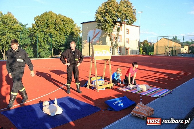 Zdjęcie w galerii na portalu naszraciborz.pl: Halo, czy mnie słyszysz? Pierwsza pomoc w Rzuchowie wiadomości z regionu