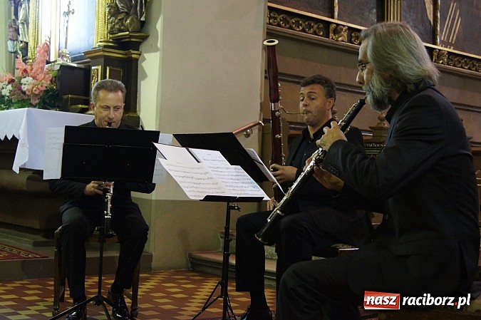 Zdjęcie w galerii na portalu naszraciborz.pl: Trio Stroikowe wystąpiło w kościele farnym wiadomości z regionu