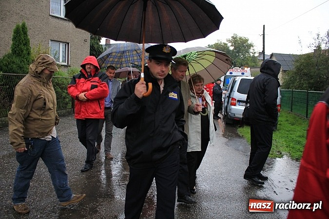 Zdjęcie w galerii na portalu naszraciborz.pl: Akcja antyterrorystów w Nieboczowach. Tu nie ma miejsca na pomyłki wiadomości z regionu