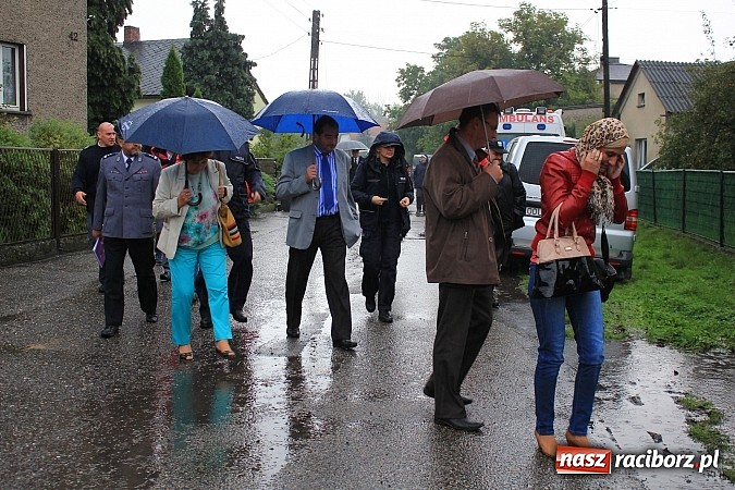 Zdjęcie w galerii na portalu naszraciborz.pl: Akcja antyterrorystów w Nieboczowach. Tu nie ma miejsca na pomyłki wiadomości z regionu