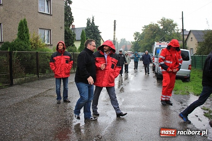 Zdjęcie w galerii na portalu naszraciborz.pl: Akcja antyterrorystów w Nieboczowach. Tu nie ma miejsca na pomyłki wiadomości z regionu