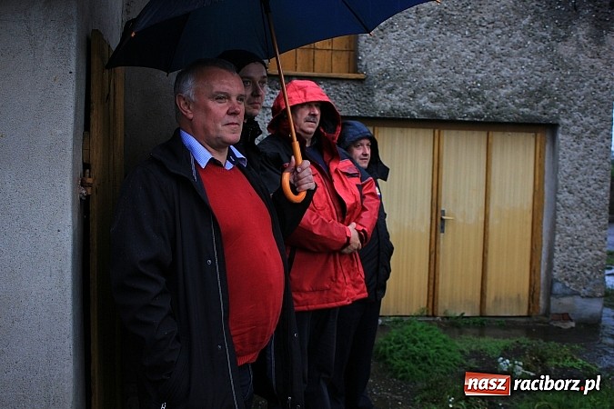 Zdjęcie w galerii na portalu naszraciborz.pl: Akcja antyterrorystów w Nieboczowach. Tu nie ma miejsca na pomyłki wiadomości z regionu