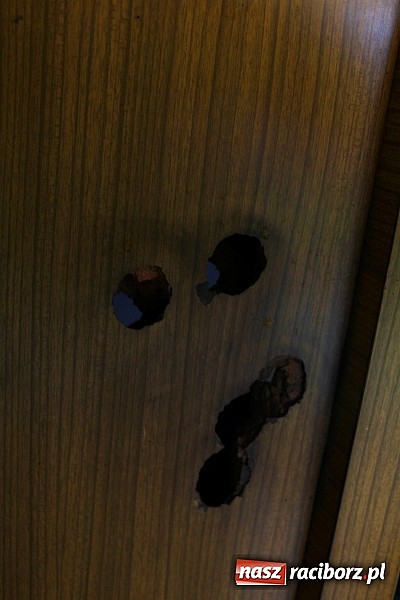 Zdjęcie w galerii na portalu naszraciborz.pl: Akcja antyterrorystów w Nieboczowach. Tu nie ma miejsca na pomyłki wiadomości z regionu