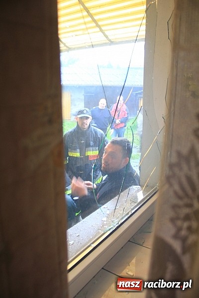 Zdjęcie w galerii na portalu naszraciborz.pl: Akcja antyterrorystów w Nieboczowach. Tu nie ma miejsca na pomyłki wiadomości z regionu