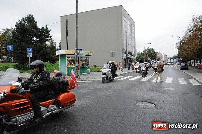 Zdjęcie w galerii na portalu naszraciborz.pl: XIII Rajd Katyński zawitał dziś do Raciborza wiadomości z regionu
