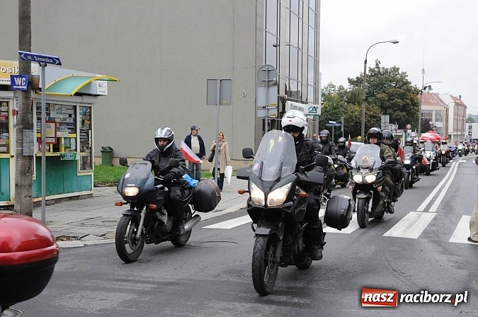 Zdjęcie w galerii na portalu naszraciborz.pl: XIII Rajd Katyński zawitał dziś do Raciborza wiadomości z regionu