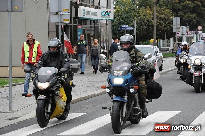 Zdjęcie w galerii na portalu naszraciborz.pl: XIII Rajd Katyński zawitał dziś do Raciborza wiadomości z regionu