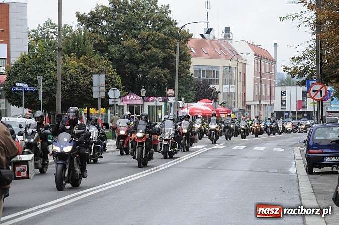 Zdjęcie w galerii na portalu naszraciborz.pl: XIII Rajd Katyński zawitał dziś do Raciborza wiadomości z regionu
