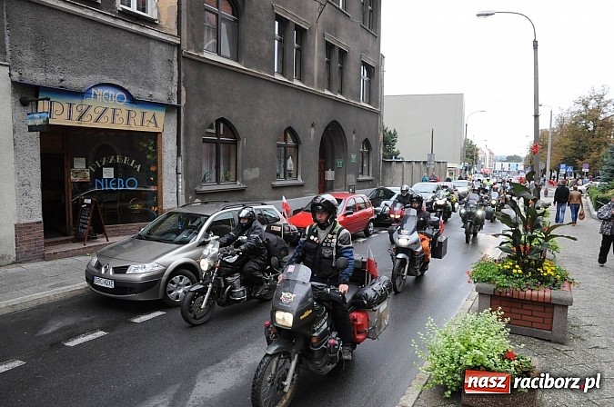 Zdjęcie w galerii na portalu naszraciborz.pl: XIII Rajd Katyński zawitał dziś do Raciborza wiadomości z regionu