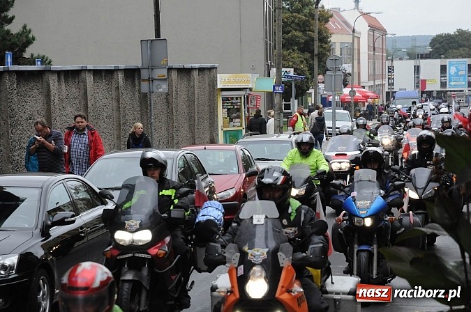 Zdjęcie w galerii na portalu naszraciborz.pl: XIII Rajd Katyński zawitał dziś do Raciborza wiadomości z regionu